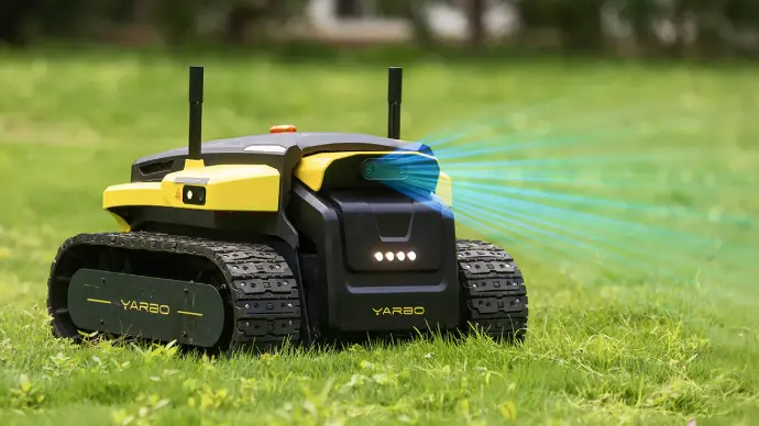 yarbo lawn robot at work